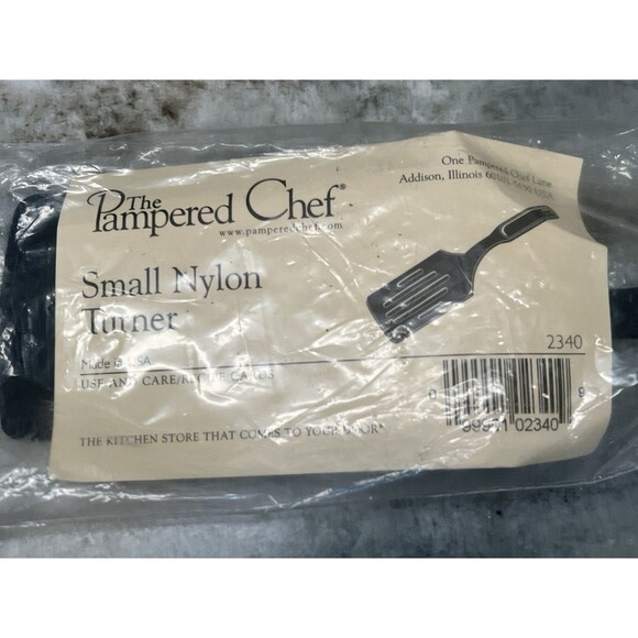 Pampered Chef Nylon Small Slotted Spatula 2340 5 Slots Turner Flipper Black USA - Picture 1 of 3